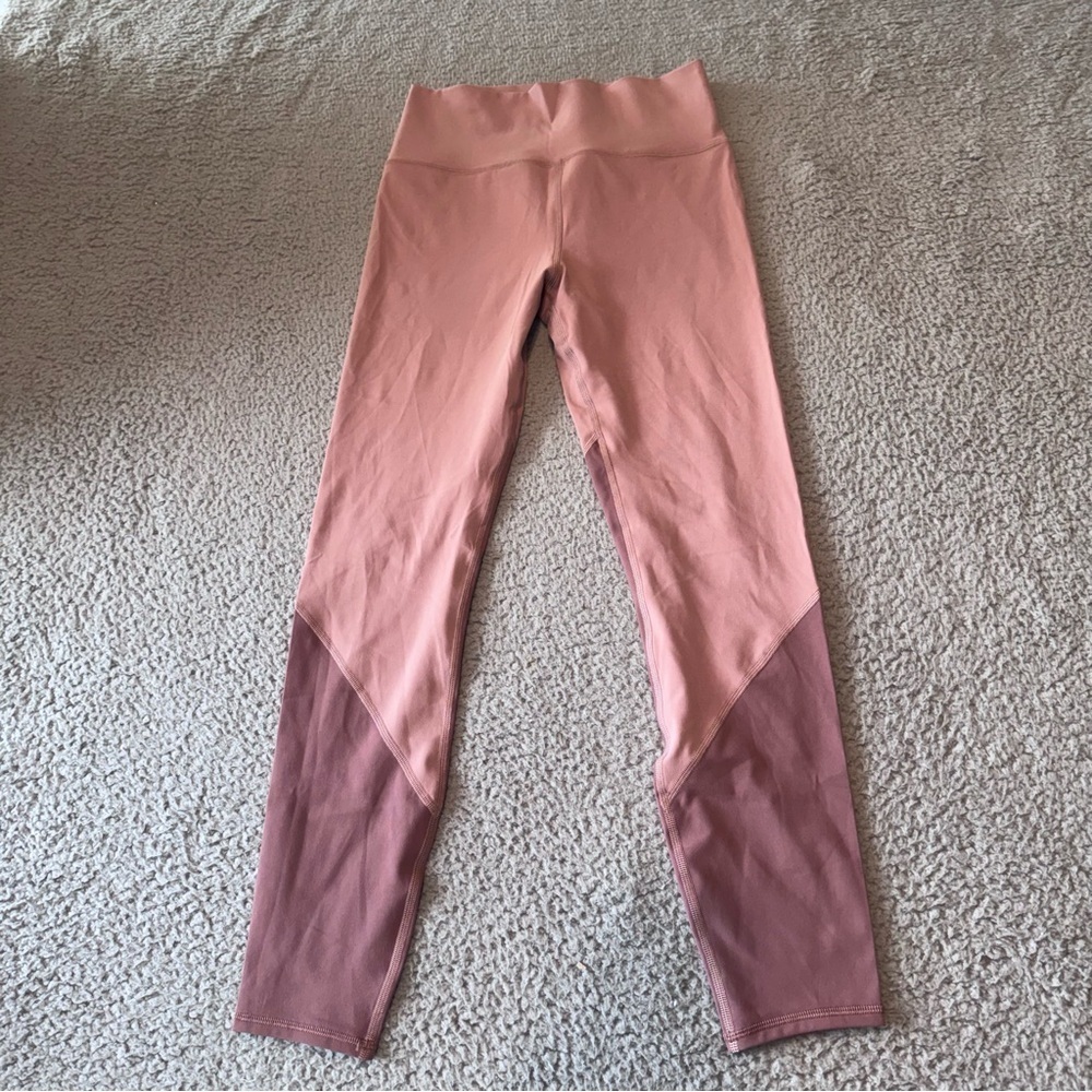 Vuori Studio Series Colorblock Leggings Women's Breathe Interlock Leggings SZ M